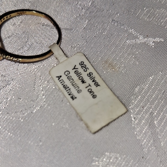 Elegant Gold and Purple Teardrop Ring - Picture 4 of 4